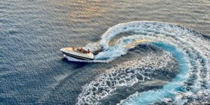 photo-of-speed-boat-on-sea-3274984 photo-of-speed-boat-on-sea-3274984